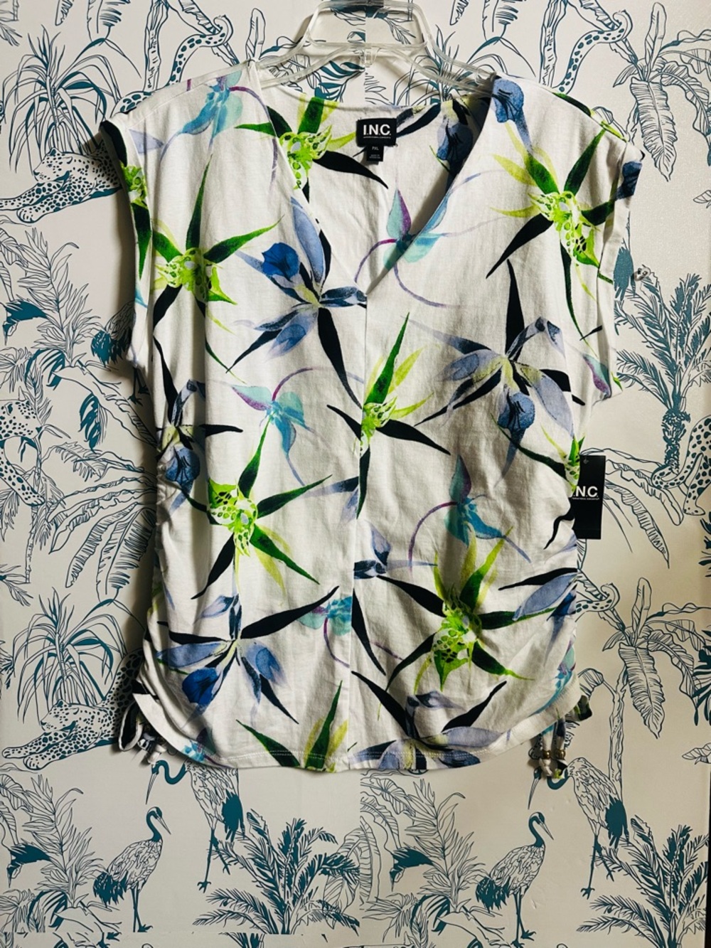 INC International Concepts White Floral V-Neck Tank Top